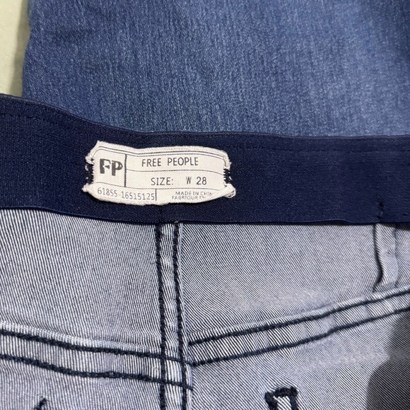 Free People Penny Pull-On Flare Jeans Echo Blue Bell Bottoms Size 28 - Picture 3 of 14